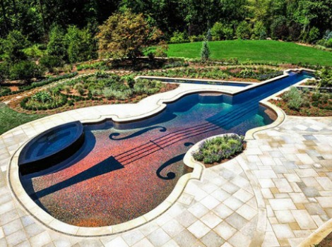 violino - piscinas divertidas pelo mundo